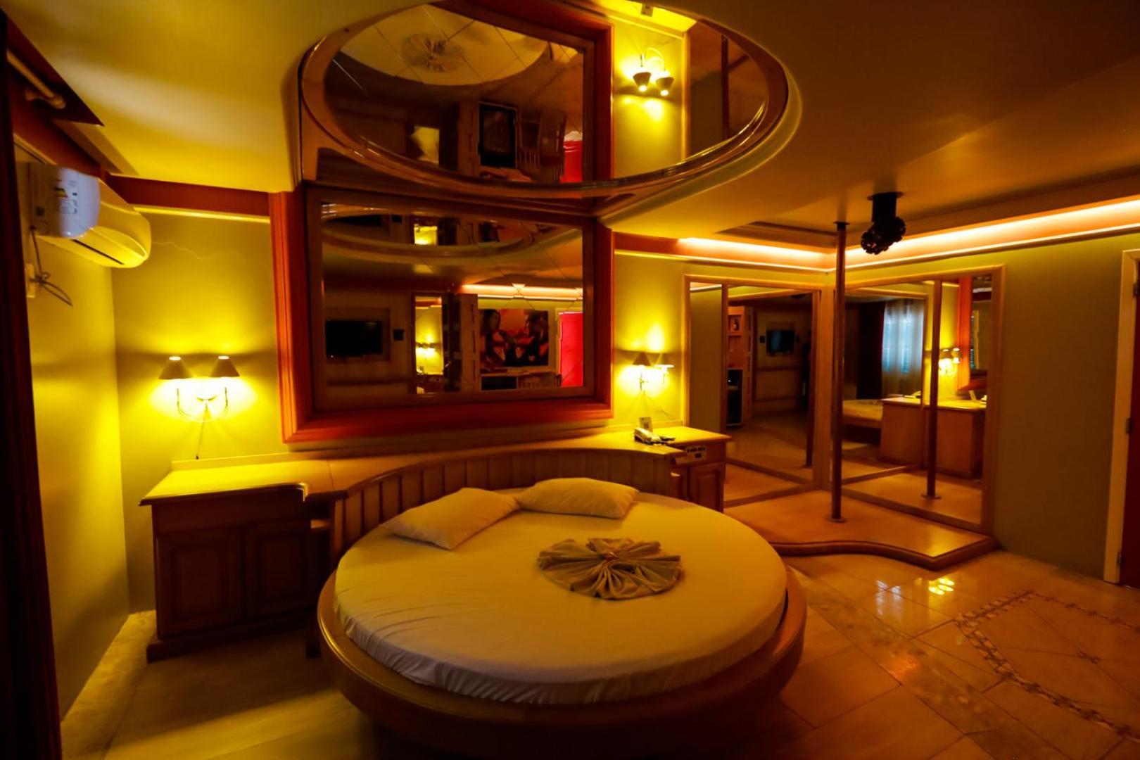 Motel Avenida (Adults Only) Gramado Eksteriør billede