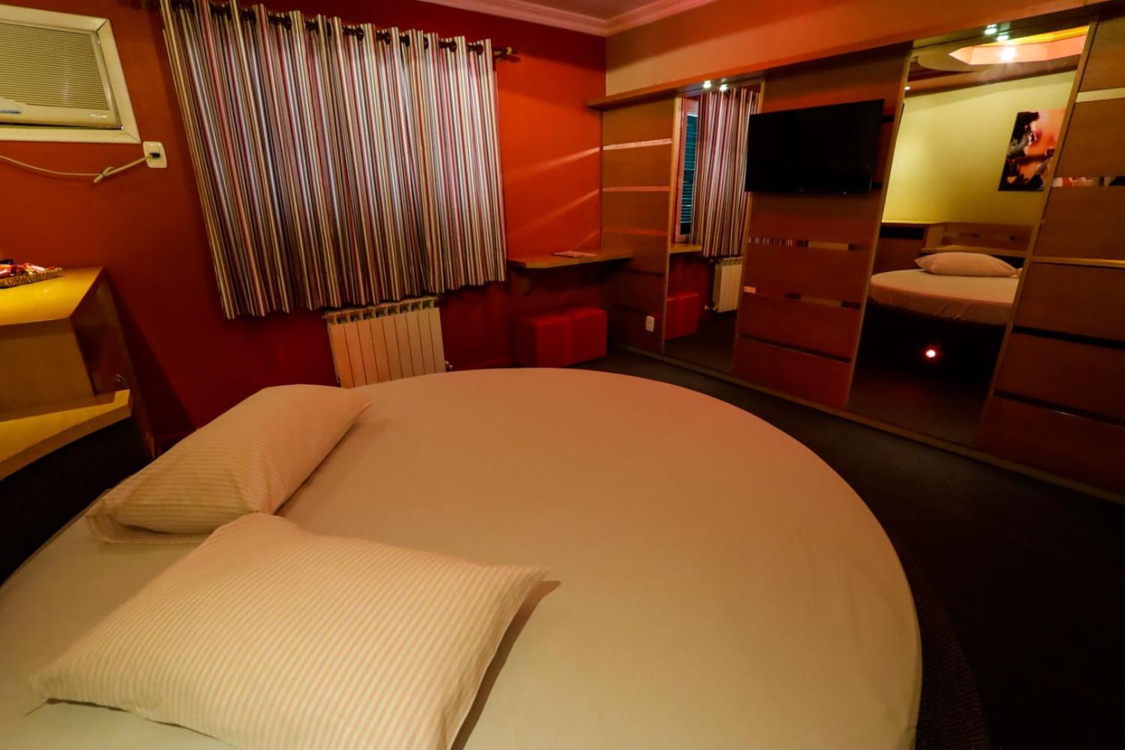 Motel Avenida (Adults Only) Gramado Eksteriør billede